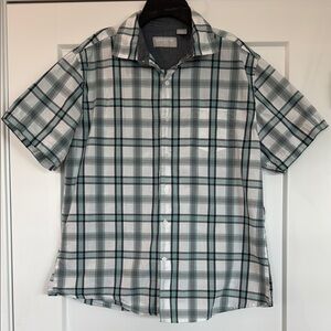 Claiborne Slim Fit Stretch Button Down Short Sleeve Plaid Shirt, Men’s Size L